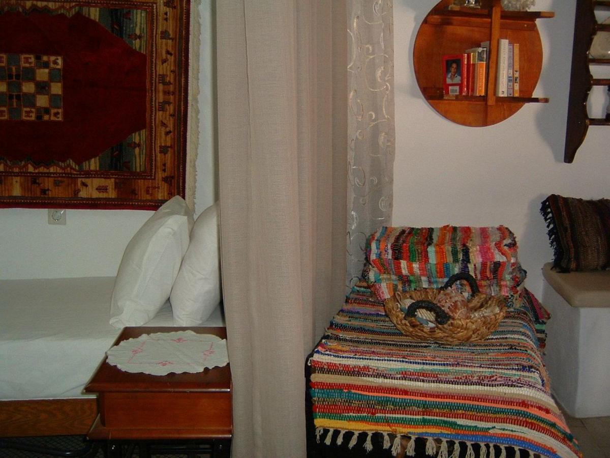 Yiayia'S Home Chalki Town Zewnętrze zdjęcie