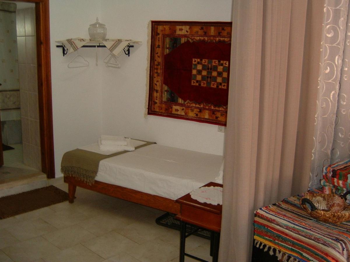 Yiayia'S Home Chalki Town Zewnętrze zdjęcie