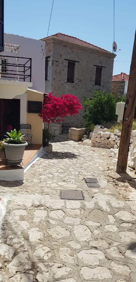 Yiayia'S Home Chalki Town Zewnętrze zdjęcie