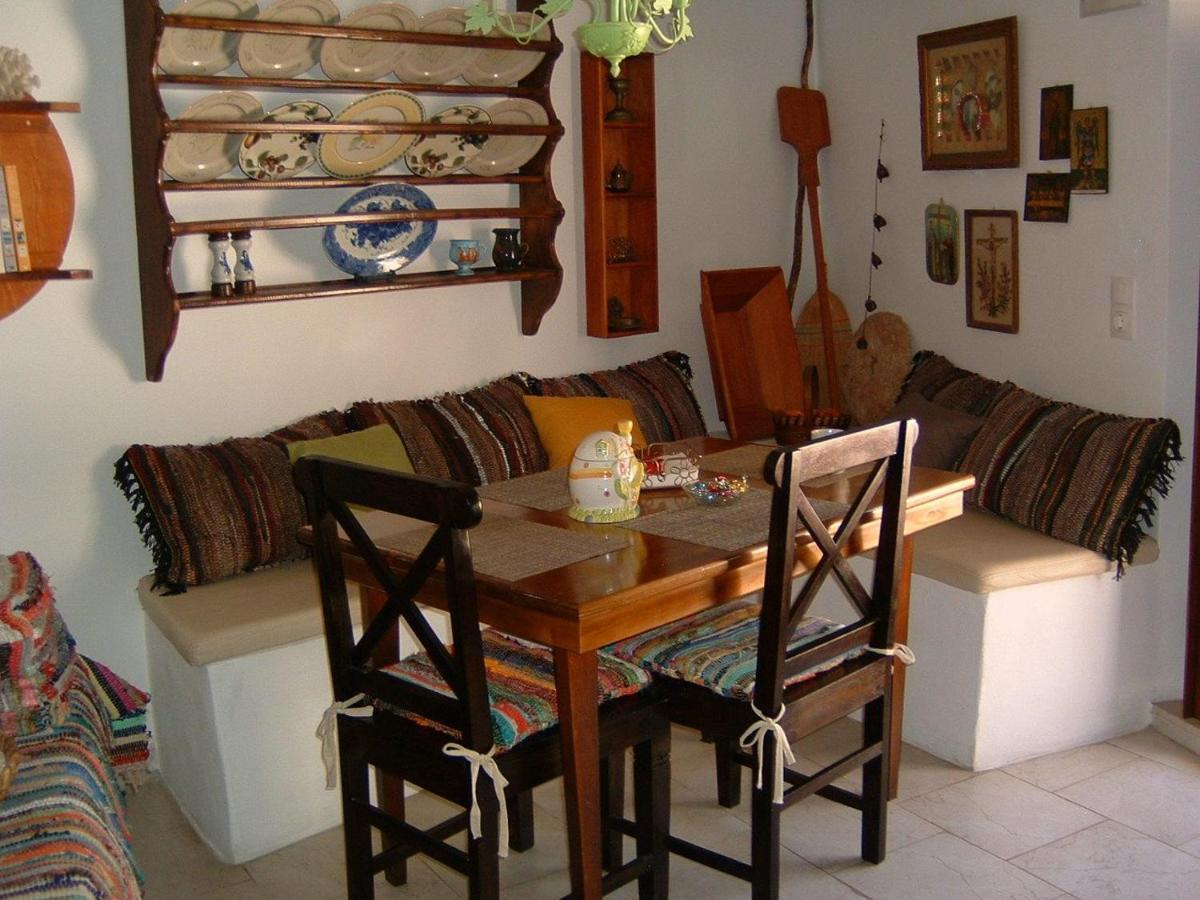 Yiayia'S Home Chalki Town Zewnętrze zdjęcie