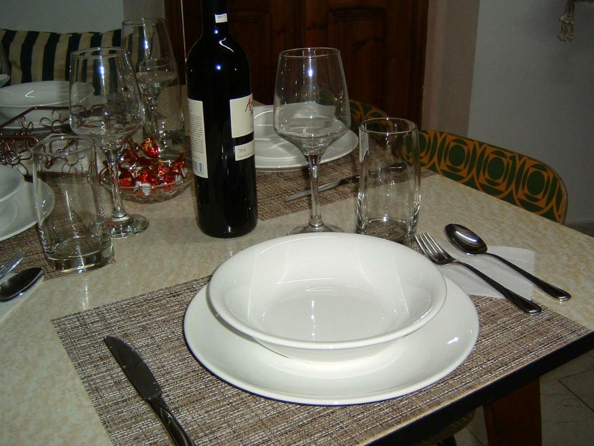 Yiayia'S Home Chalki Town Zewnętrze zdjęcie