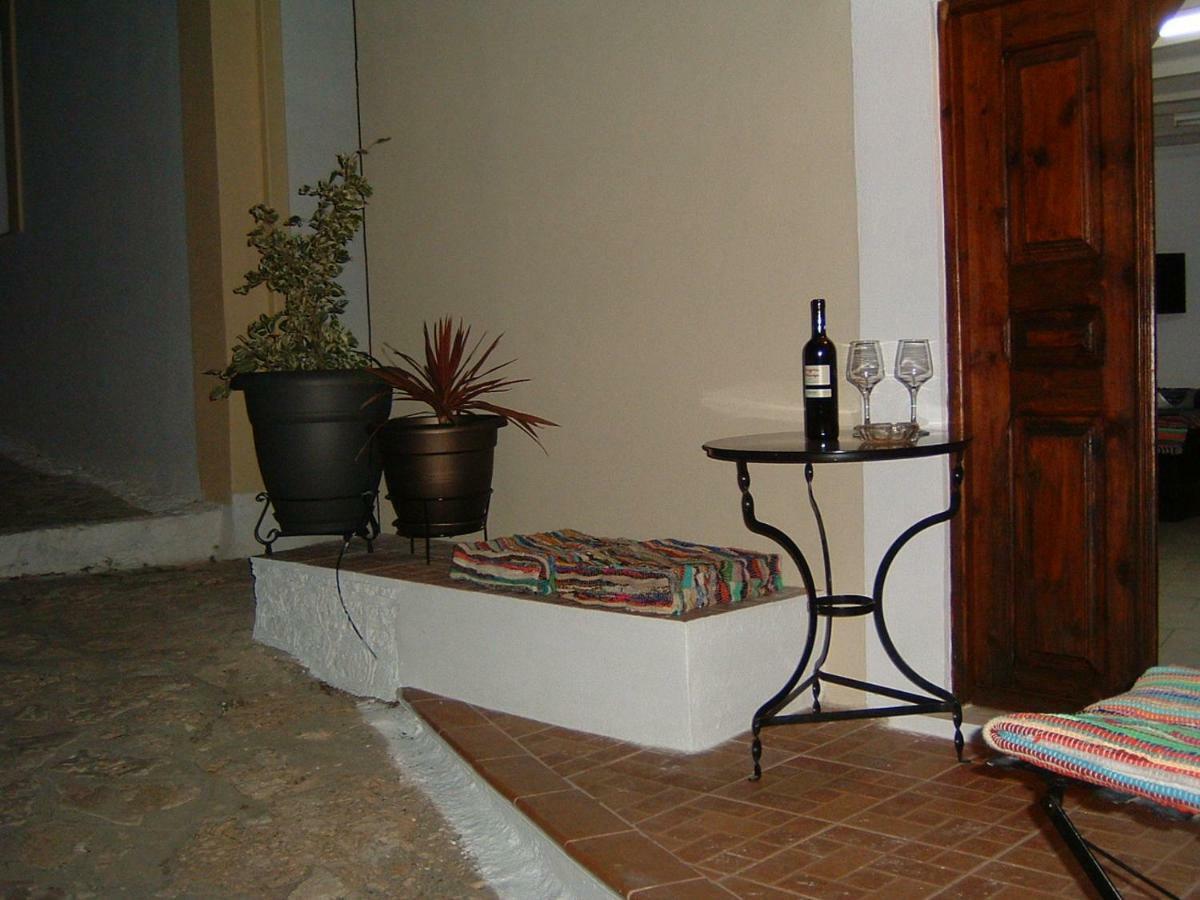 Yiayia'S Home Chalki Town Zewnętrze zdjęcie