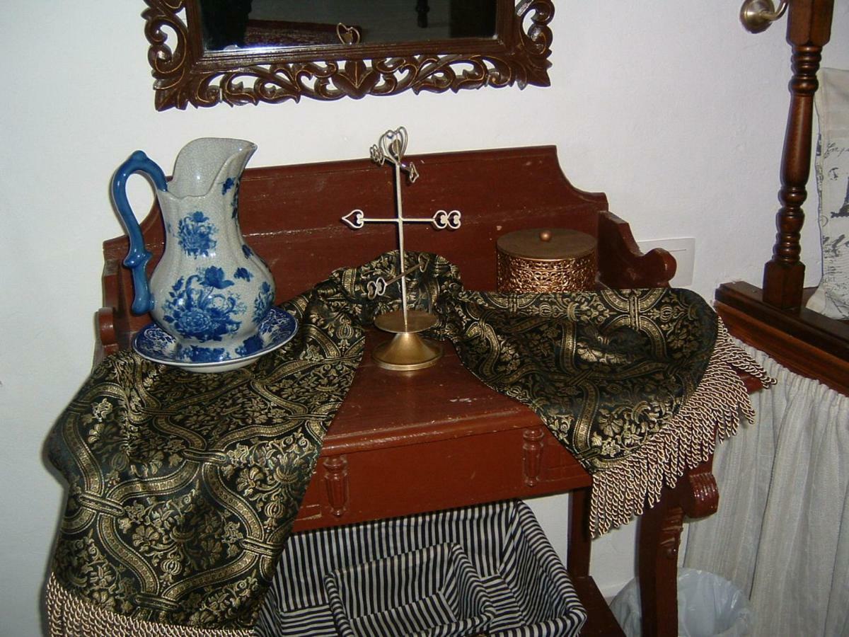 Yiayia'S Home Chalki Town Zewnętrze zdjęcie